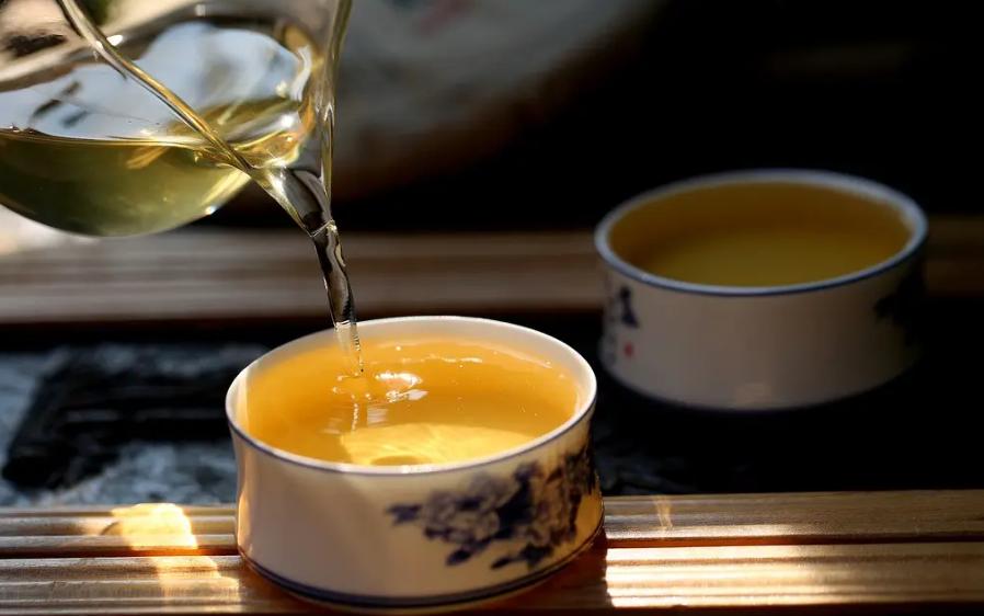 茶叶从冰箱拿出来能不能立即打开,茶叶放冰箱冷藏里再拿出来会坏吗