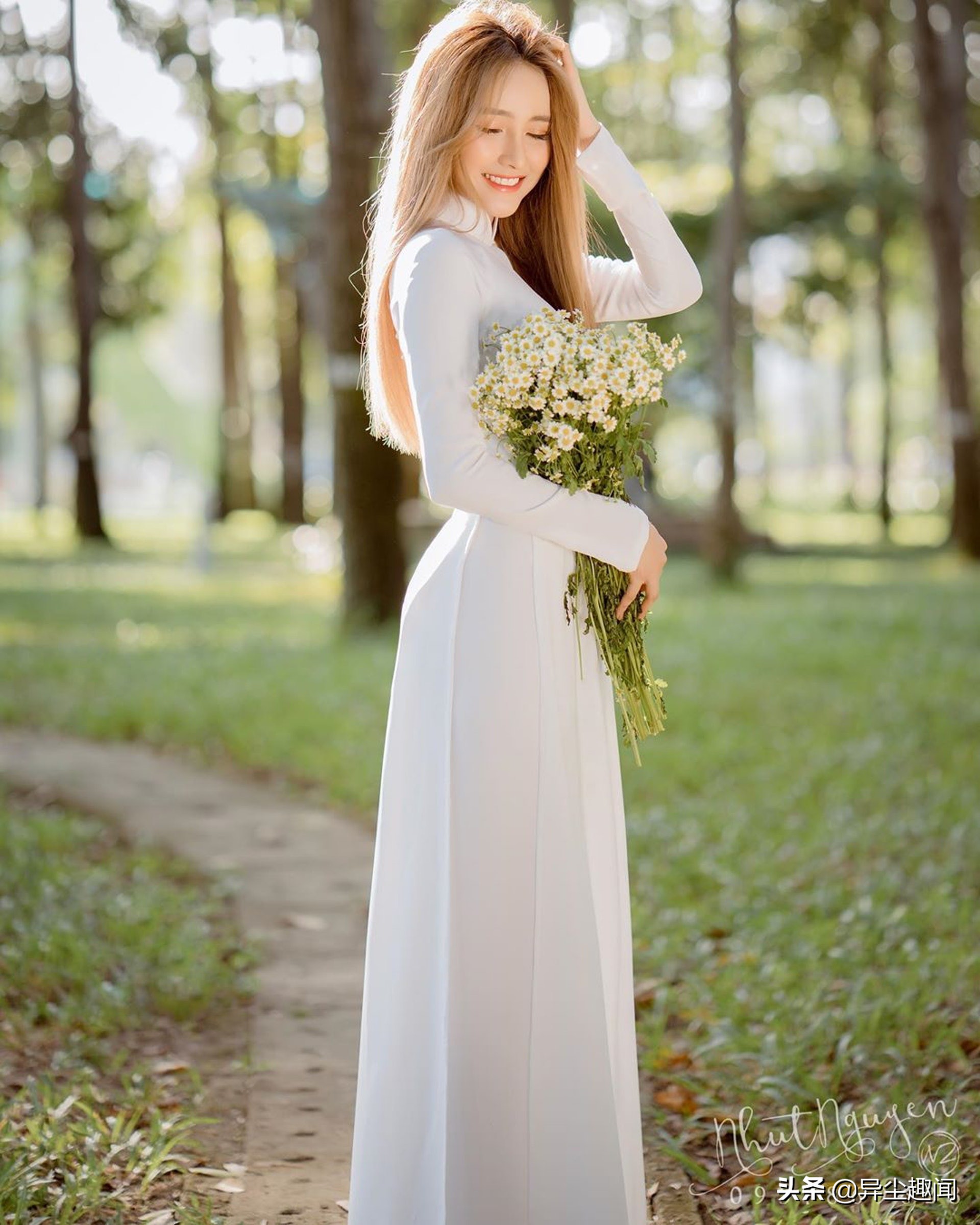 美到忘记看比赛!球场边越南的笑颜美女甜美爆红