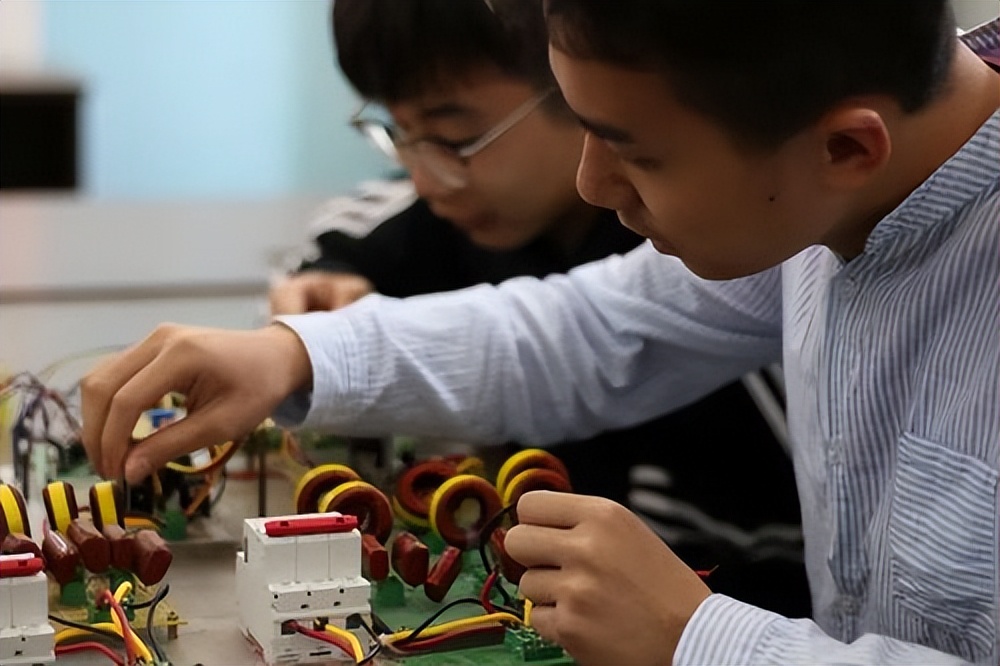 放弃211去东北电力大学?这所“国企摇篮”,有哪些王牌专业?