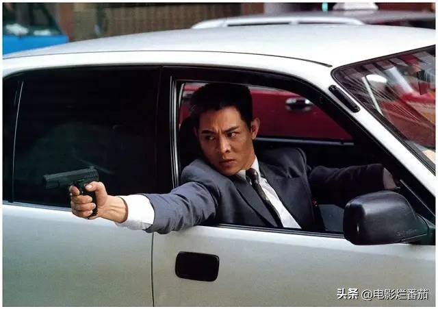 80年代风起云涌，90年代枭雄辈出，香港电影终在2002划上不甘句号