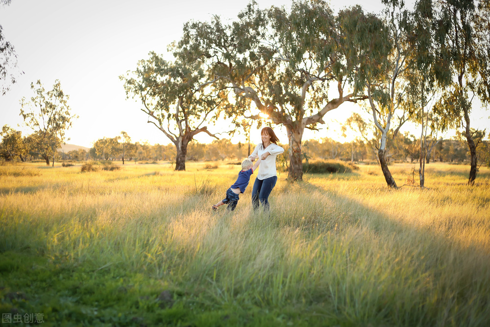 故事：最疼我的母亲，将50万给了姐姐，我要跟她断亲