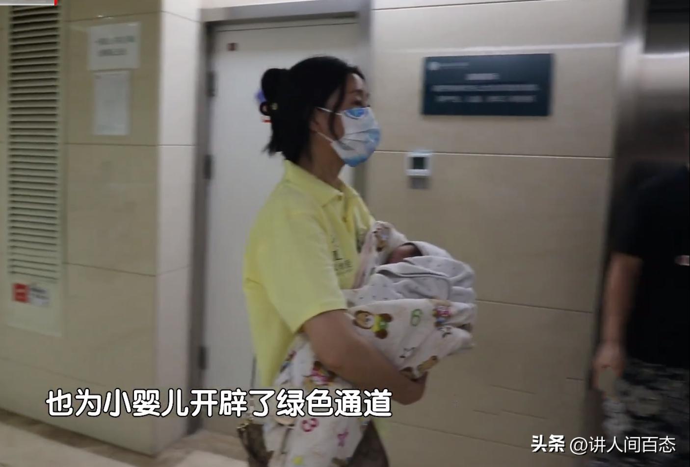 被丢在桥洞下的孩子后续,孩子被遗弃后脑长肿瘤