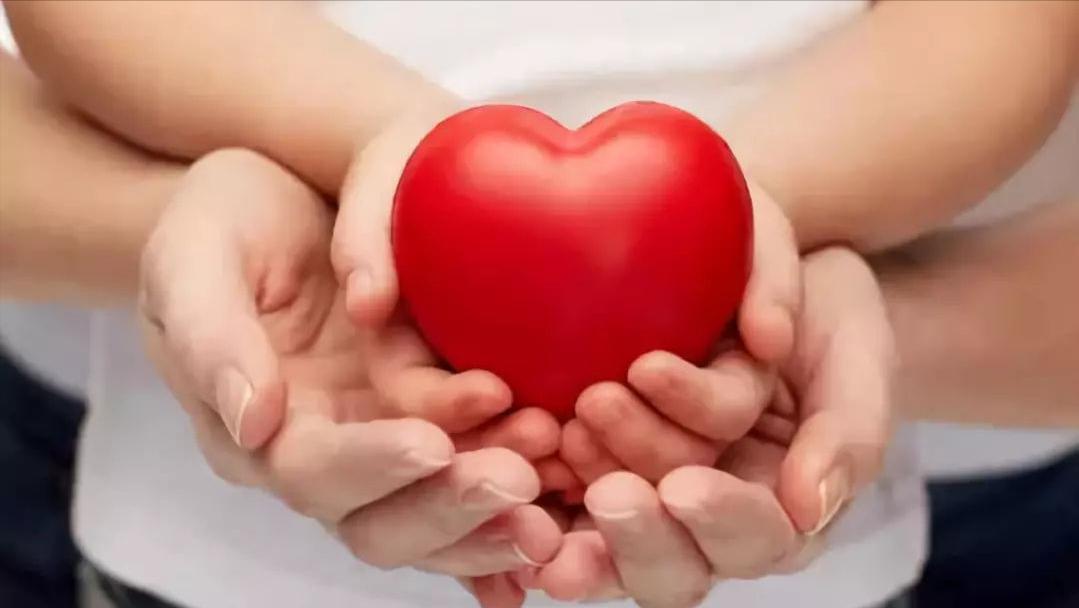 为什么有些人出现胸口“刺痛”几秒？这是心脏病吗？看完涨知识了