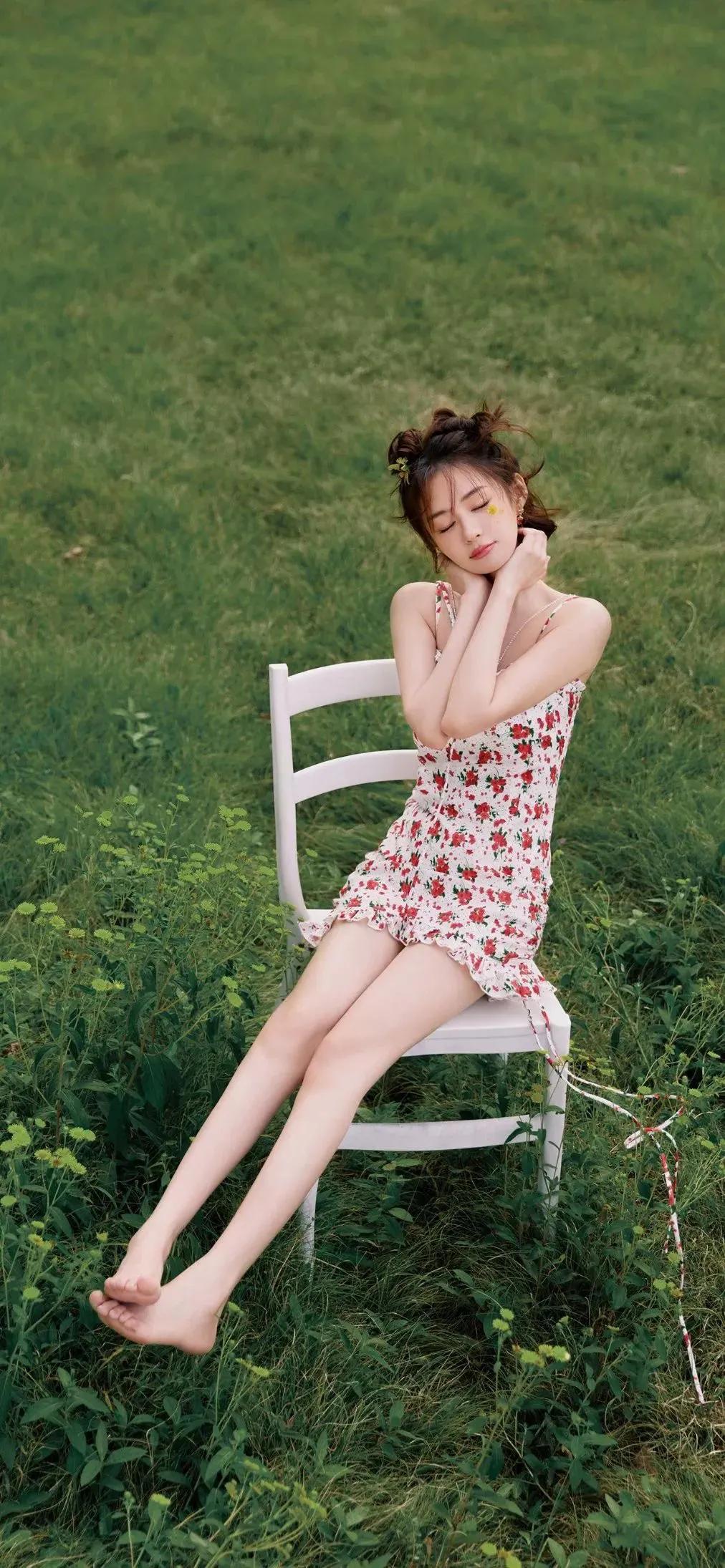 美女锁屏壁纸和桌面壁纸一套,抖音壁纸最近很火的美女壁纸原图