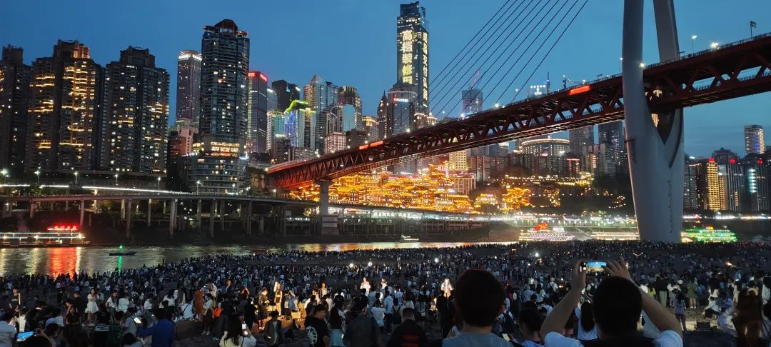 五一，641.26万人次打卡重庆！