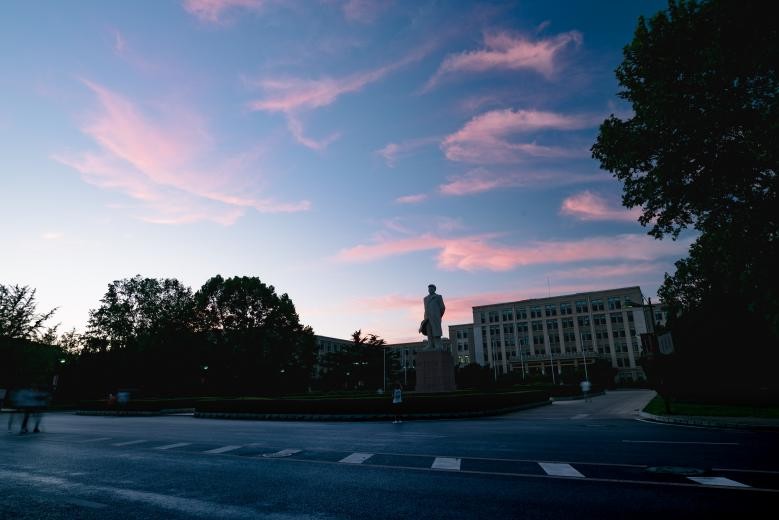 驰骋苍穹，逐梦深蓝！大连理工大学：以铿锵作笔，绘大国浪漫！