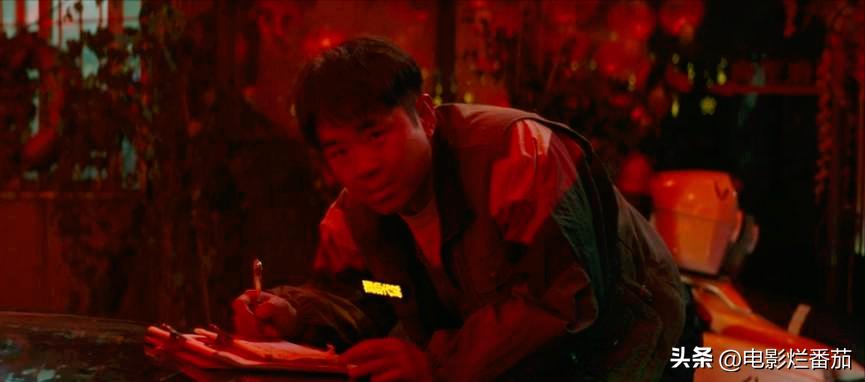 “草根”大鹏终获影帝，他身上的三个“未解之谜”，是时候解开了