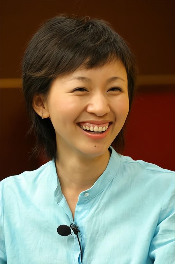 央视公认最漂亮的6位女主持人,至今未婚的央视女主持