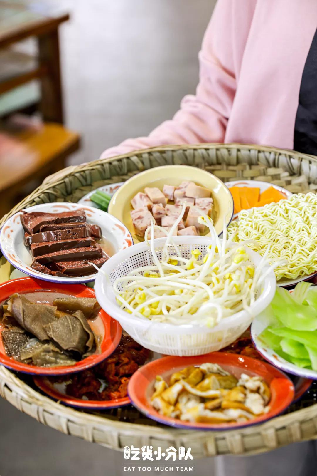 海口青年路美食街推荐,成都青年路美食街叫什么