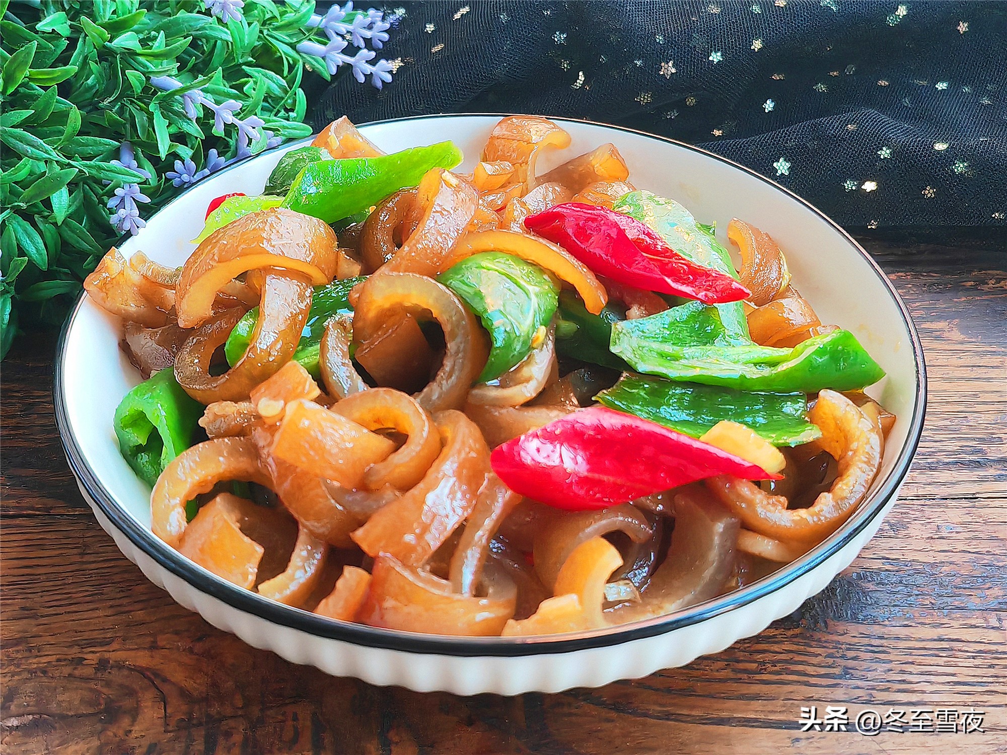 买猪肉剩下的猪皮,带猪皮的肉能炒菜么