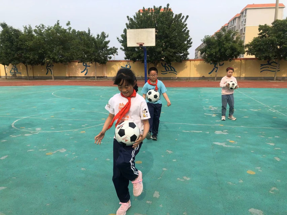 小学生足球颠球比赛规程,南京中小学生足球颠球比赛