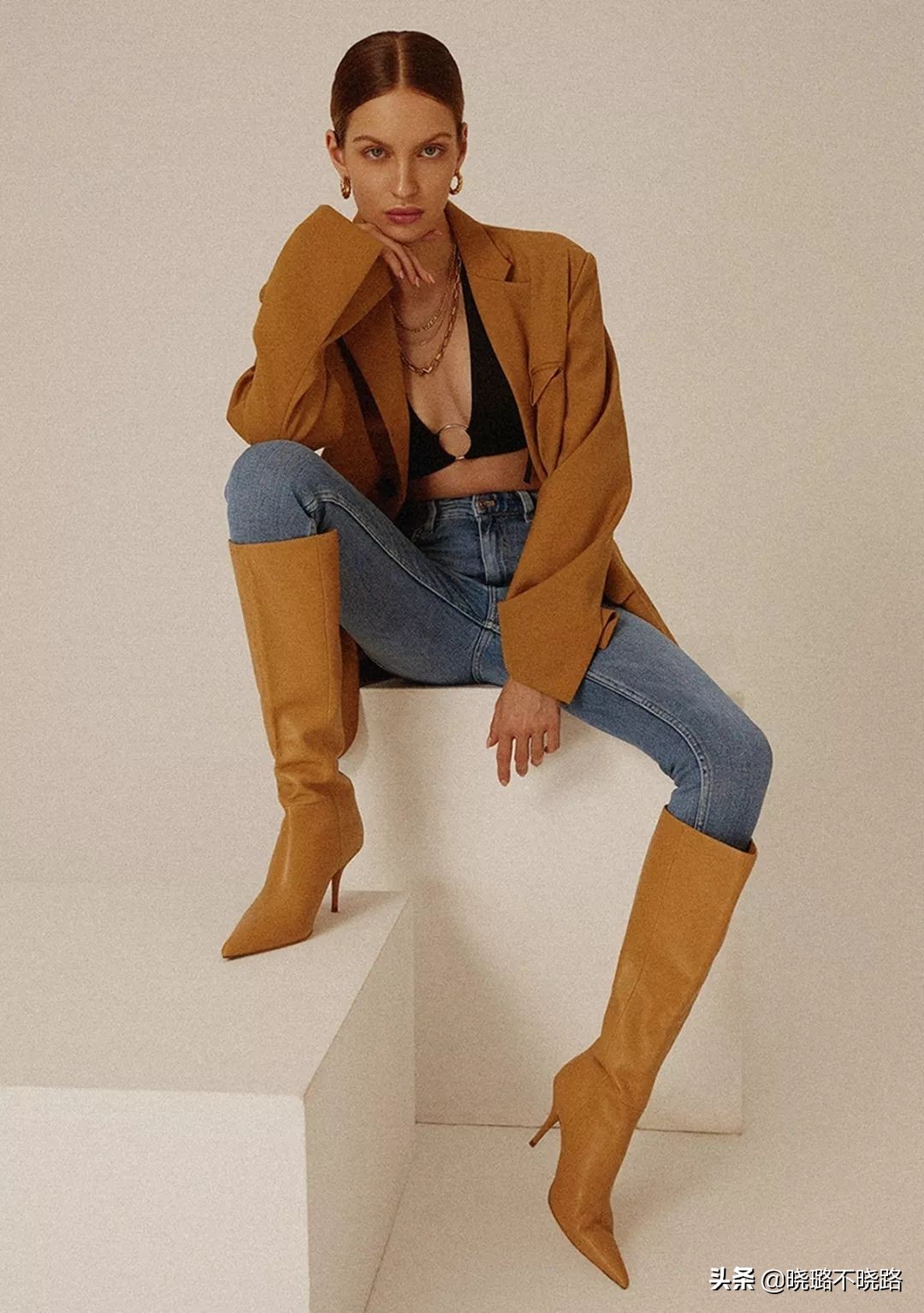 最近比较火的马丁靴和骑士靴,骑士靴跟马丁靴