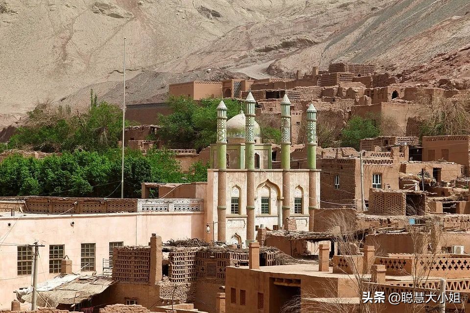 *疆新**，美到封神！配得上“她”的民宿有多少？