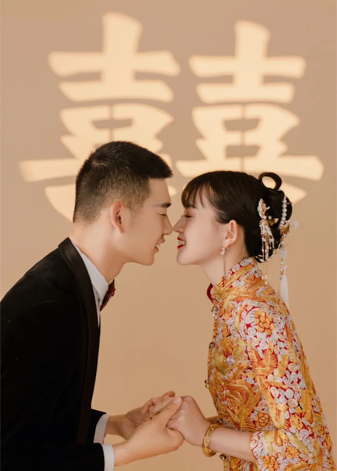 *警武**少尉、陆军中士，俩人结婚了！