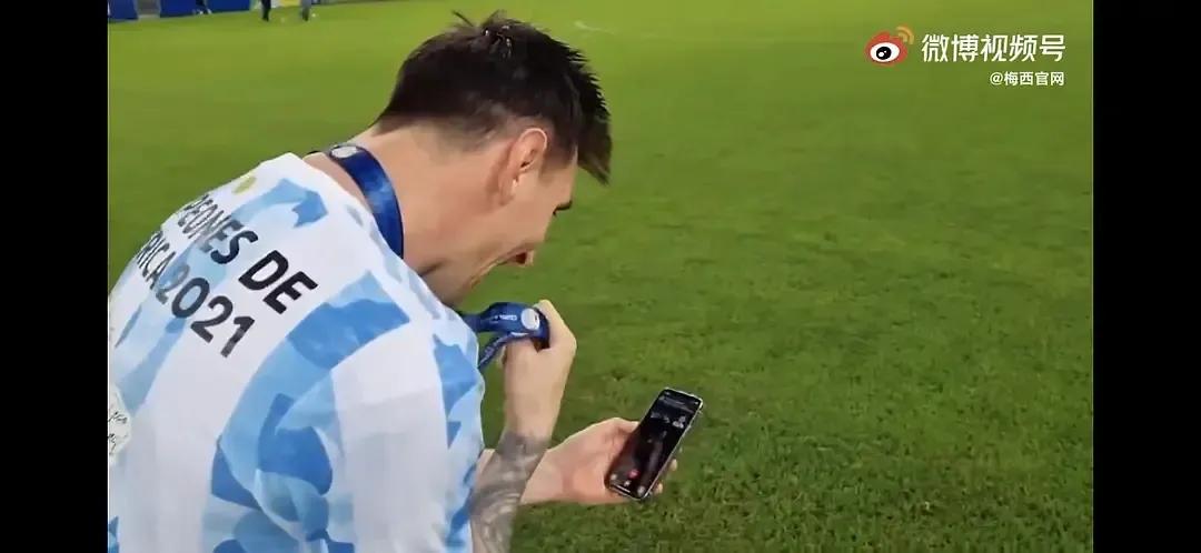 盘点足球场上的令人羡慕的爱情,足球界里让人羡慕的爱情