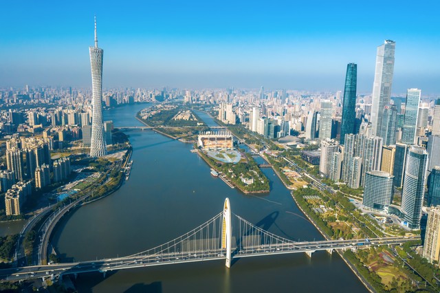 修建一公里高速路为何要那么多钱,已修好的高速路周边多少米能修路