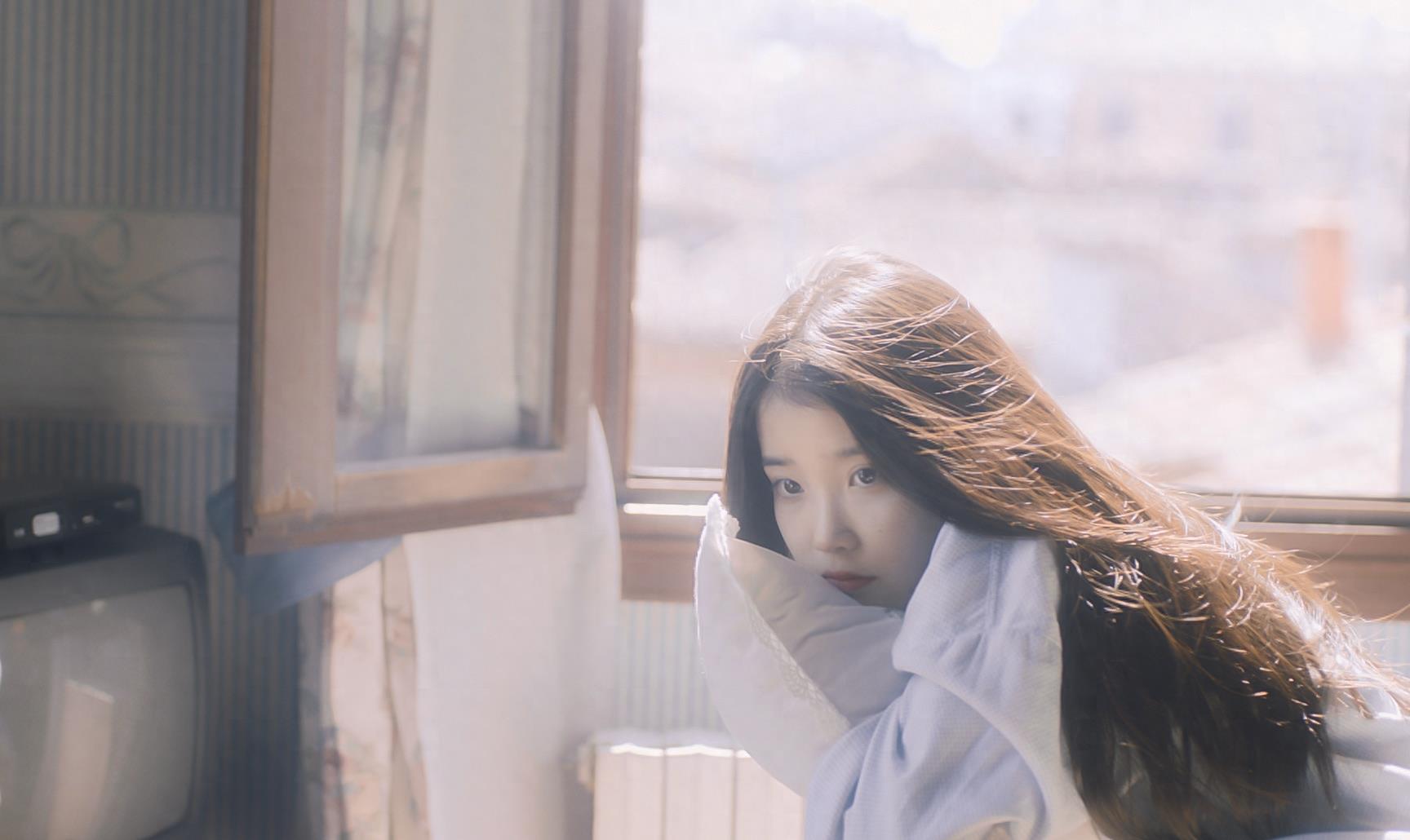 热恋中的情侣久别重逢会怎样,男女大学生热恋期