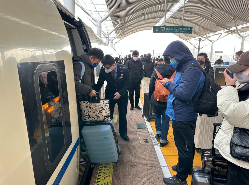 长三角铁路24小时,长三角列车正常运行吗