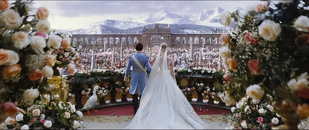 灰姑娘水晶鞋故事完整版,灰姑娘的水晶鞋童话故事