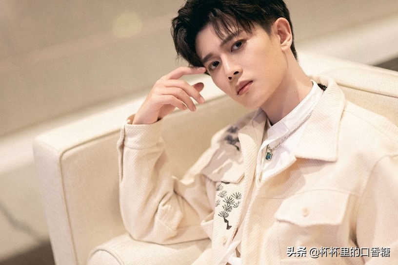 2022角色热度排行罗云熙,2023年男明星热度罗云熙