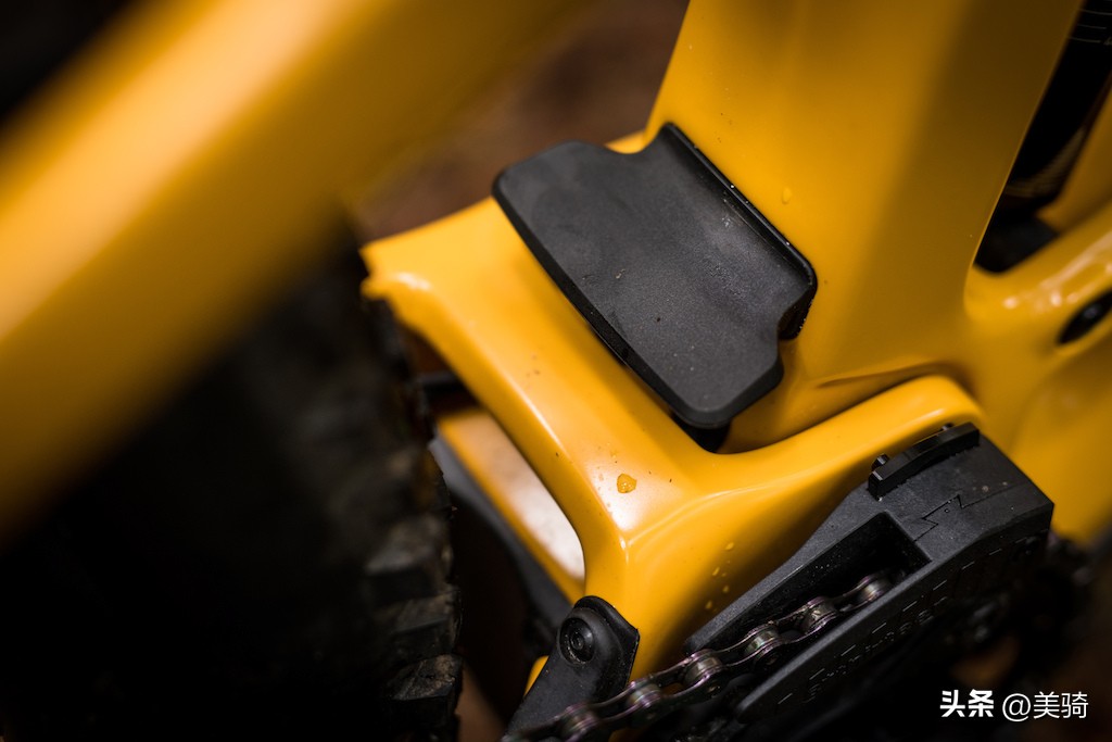 全新电机极致轻巧静音TrekFuelEX-e电助力山地车