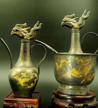 “非酒器无以饮酒，饮酒之器大小有度——”唐诗中的酒器与酒具