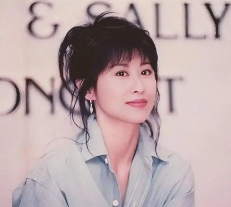 叶倩文与林子祥分别出生何年,叶倩文靠林子祥才出名吗