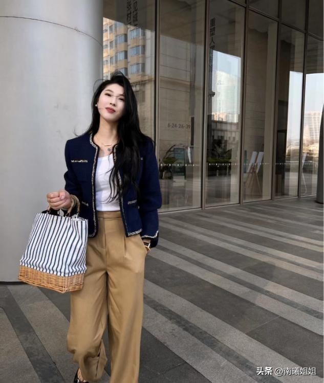 今年流行的裤子搭衬衫,这条裤子又火了复古时髦又保暖