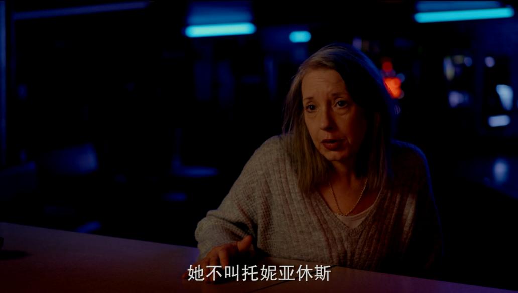 被养父绑走，性侵，被逼成脱衣舞女，美国这桩丑闻，太荒唐了