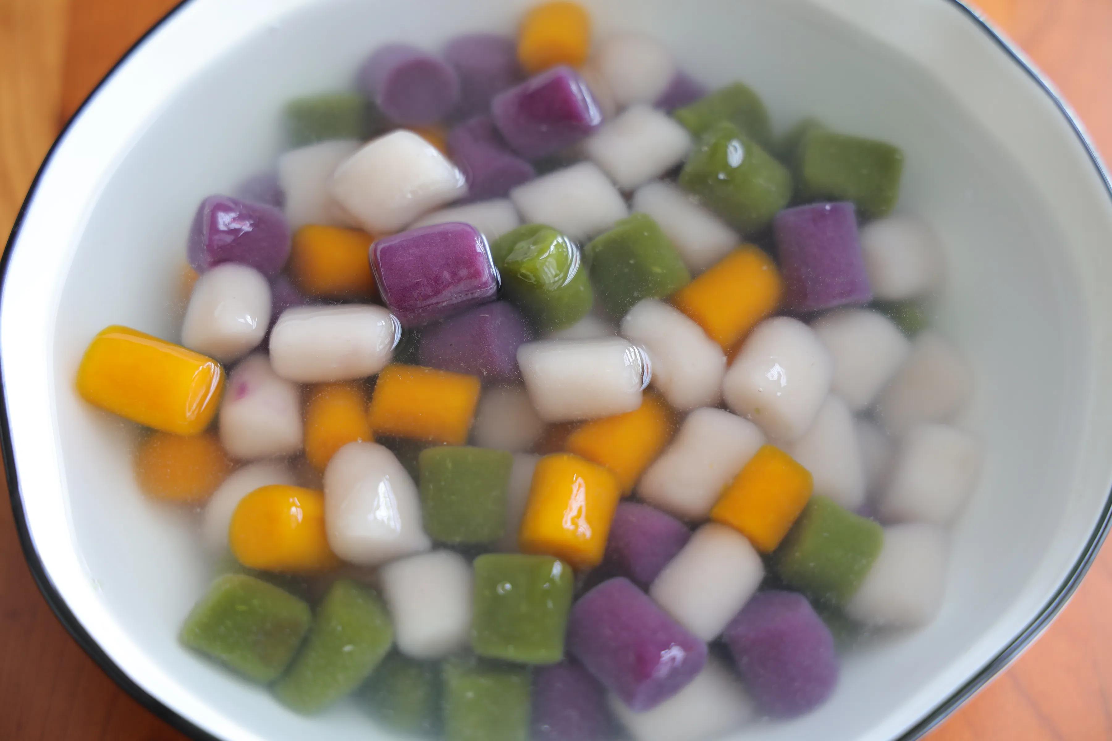 在家做的芋圆小甜品,甜品店里面的甜品怎么做