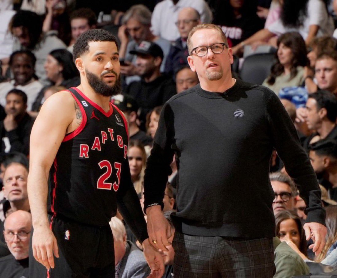 哈登欲回归出战遭76人劝返,曝哈登考虑重回火箭