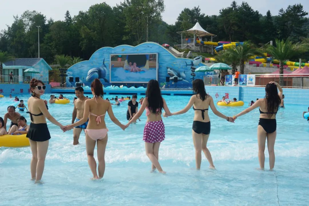 全球学子嘉游赣·诗说九江追浔季丨快速降温？不如去水上乐园清凉一“夏”