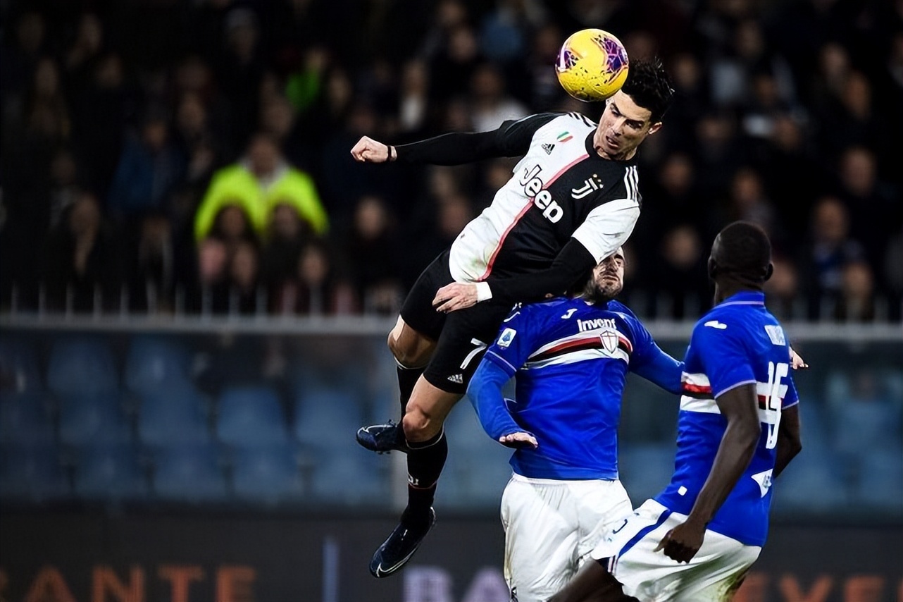 武磊十二强赛经典再现，解读中超第十轮争议判罚