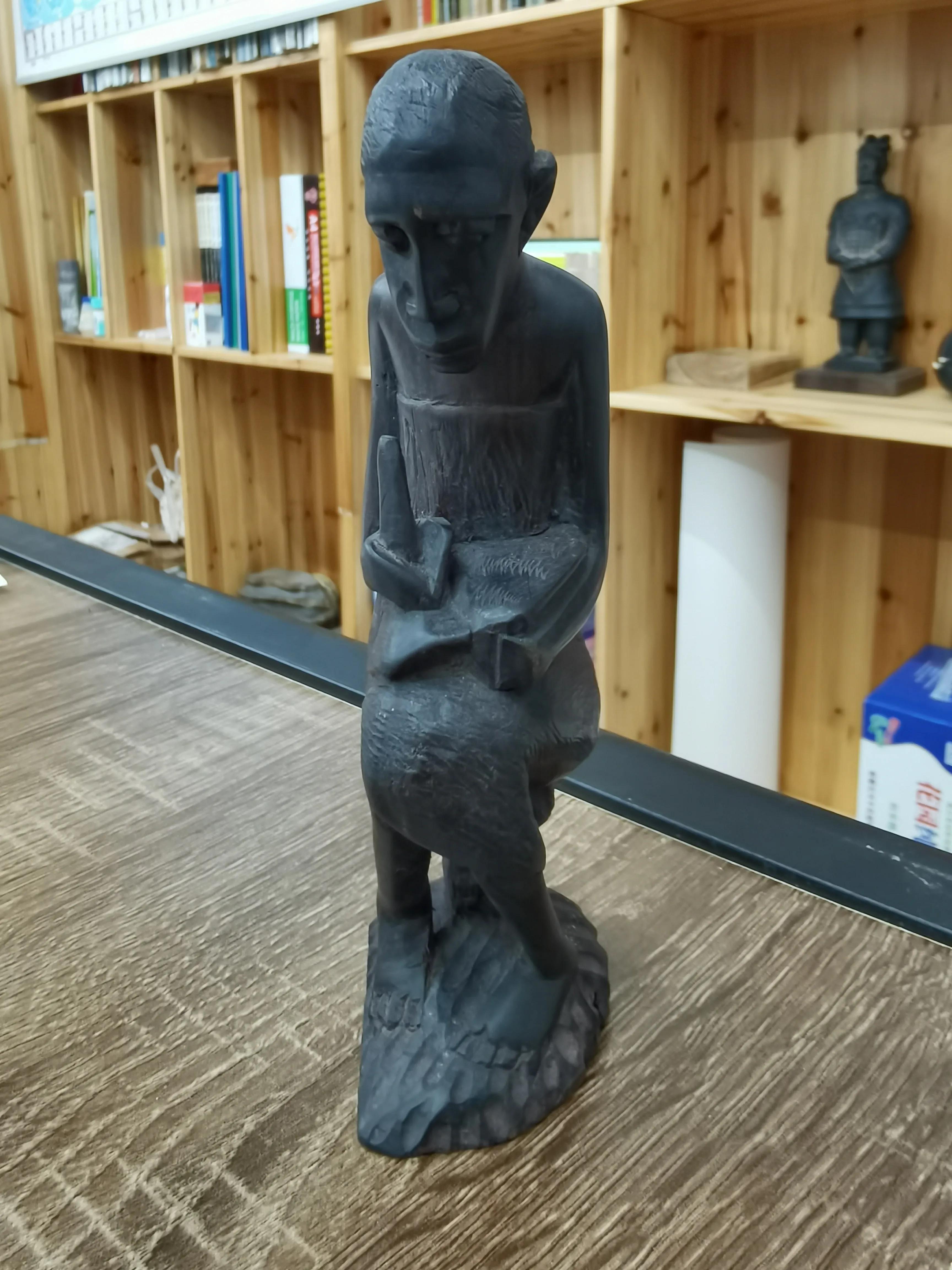 非洲乌木非乌沉木，乌木手镯上有肥猪