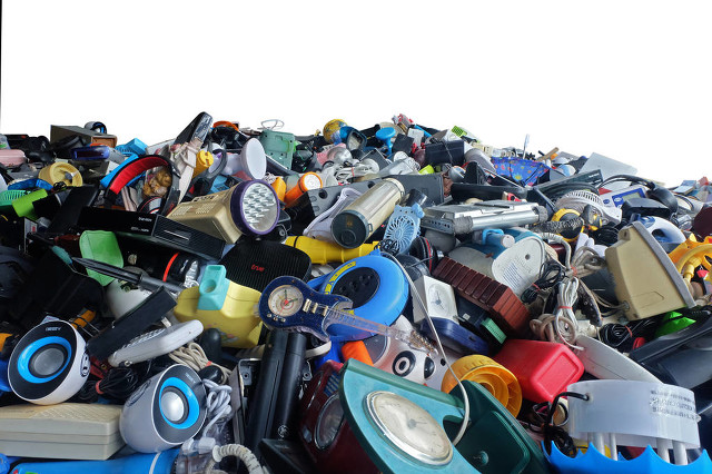 大量回收废旧电子产品,废旧电子产品回收有前景吗