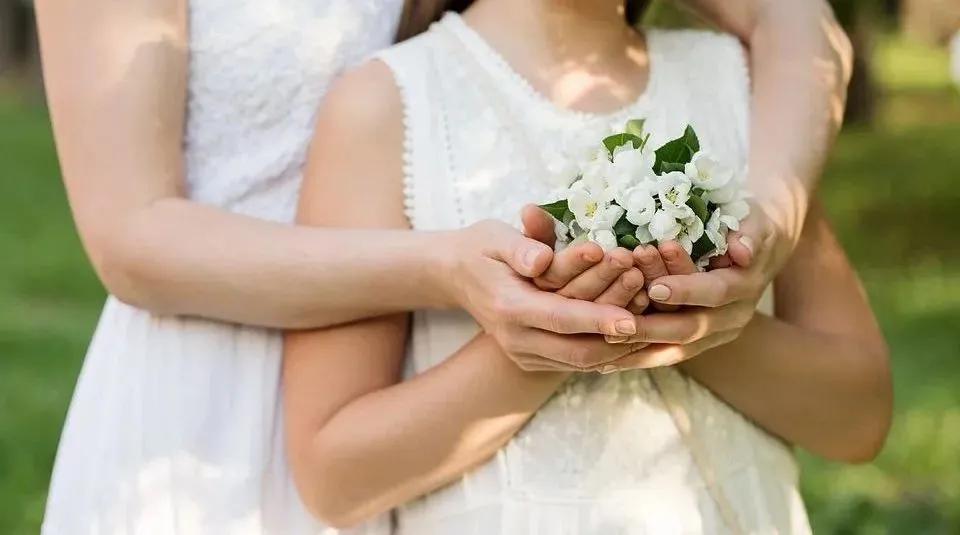 有人说小孩太烦了该怎么回答,你觉得你烦不烦应该咋回答