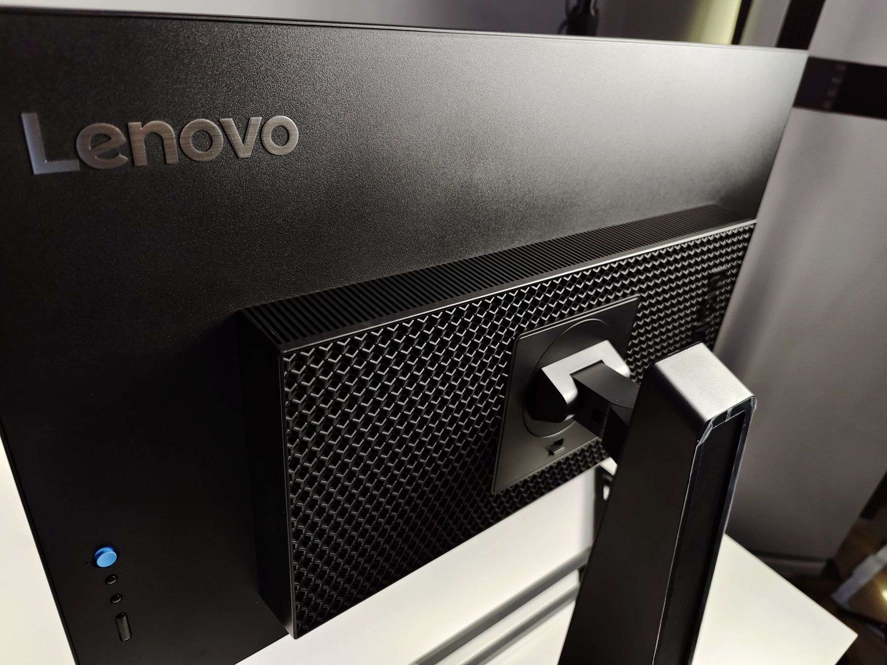 适合学生党的联想拯救者pro,联想拯救者y25-25显示器测评