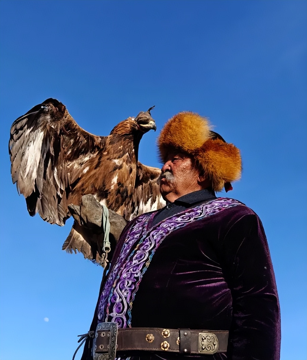 oppo最新款即将上市旗舰机,oppo最新发布的旗舰手机