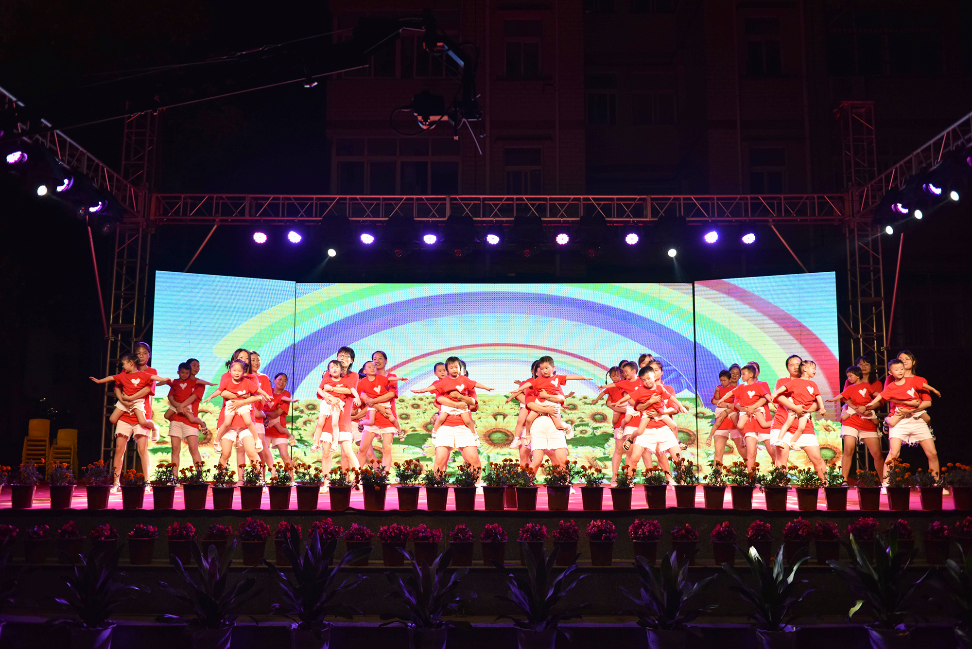 放飞梦想向阳生长,向阳蓓蕾幼儿园