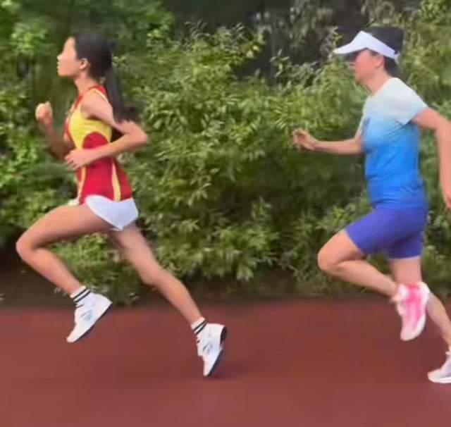 神奇！13岁女儿创高中纪录，北京私立学校豪华校园