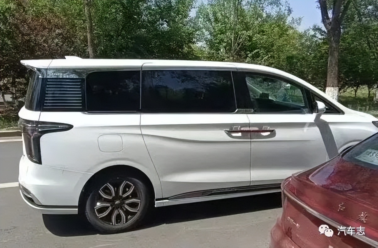 红旗商务mpvhm9低配,红旗全新mpv或将名为q9定位高端