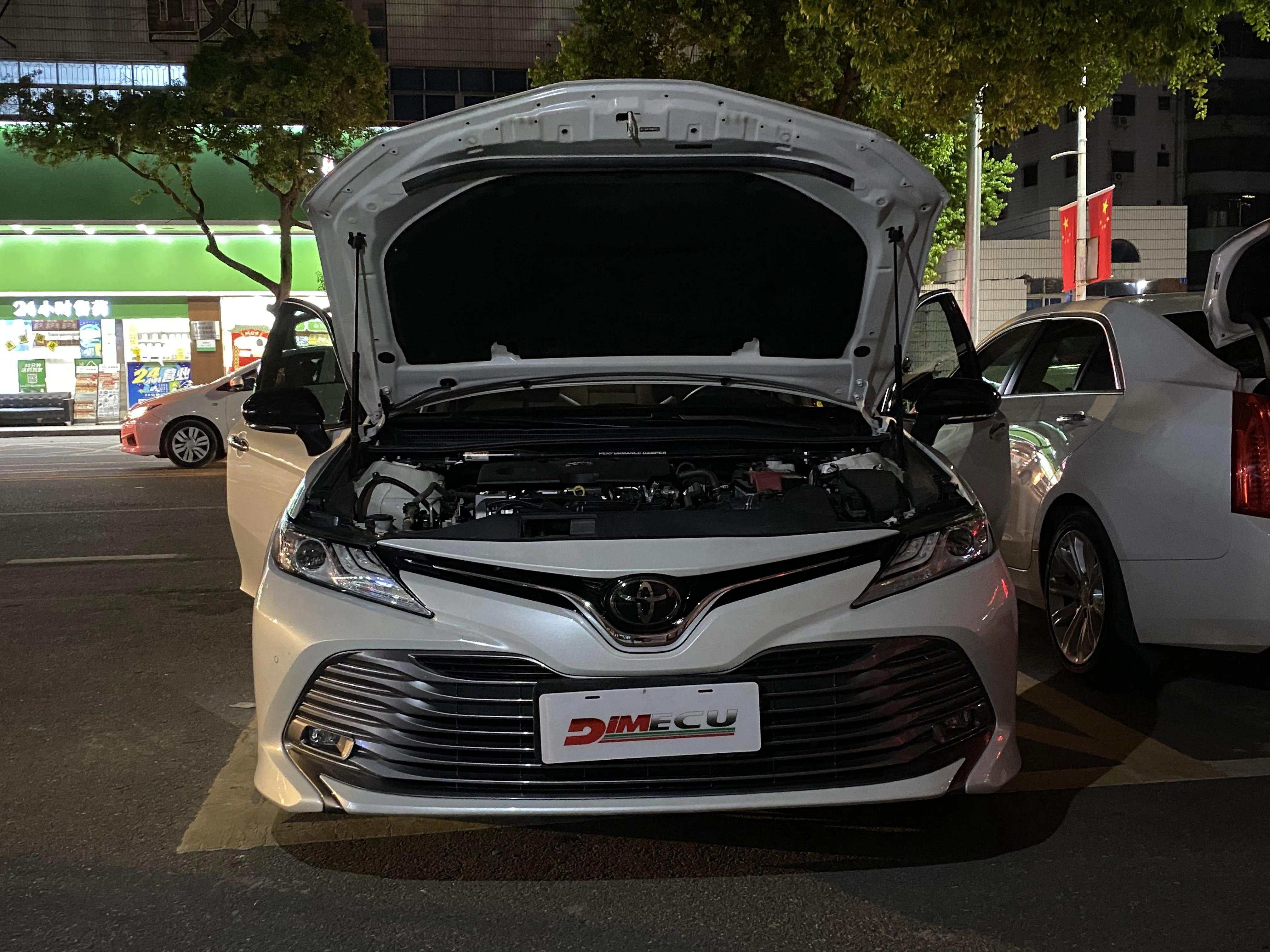 丰田凯美瑞2.5加8at动力怎么样,丰田凯美瑞2.5旗舰版所有配置介绍