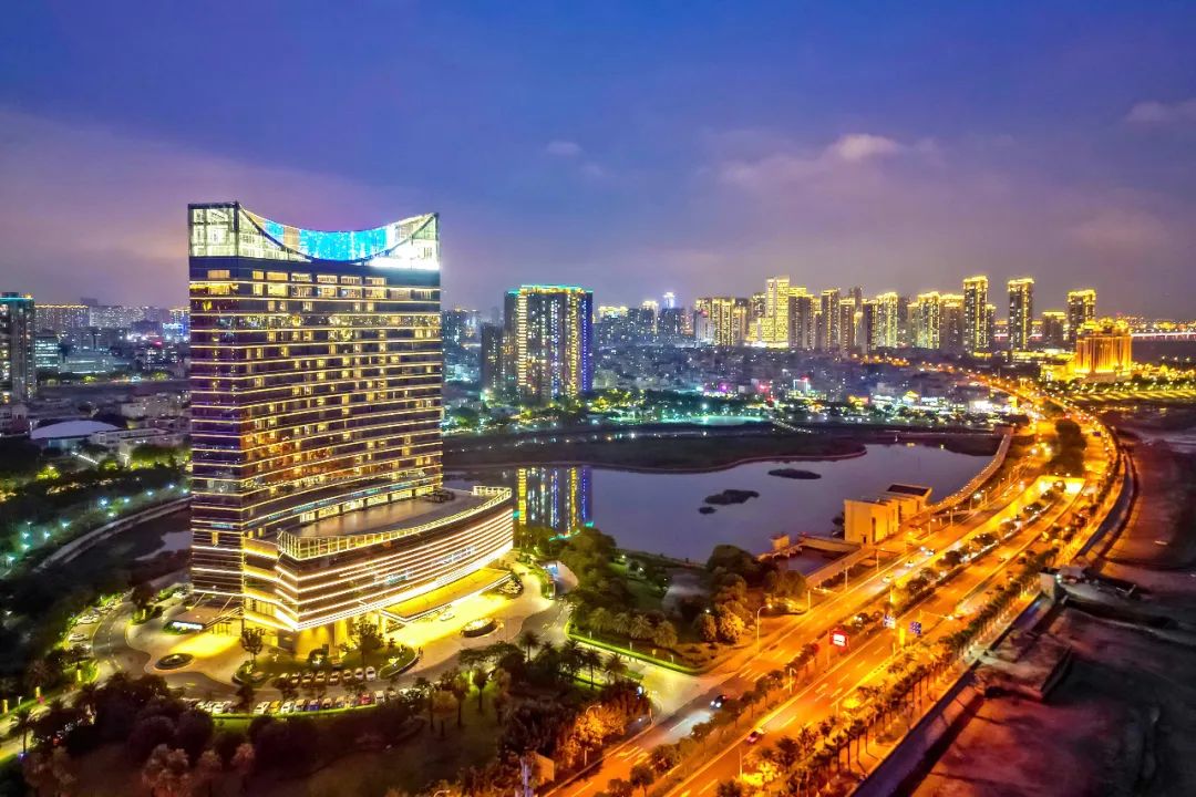 来厦门旅游订不到酒店,去厦门玩住不住鼓浪屿