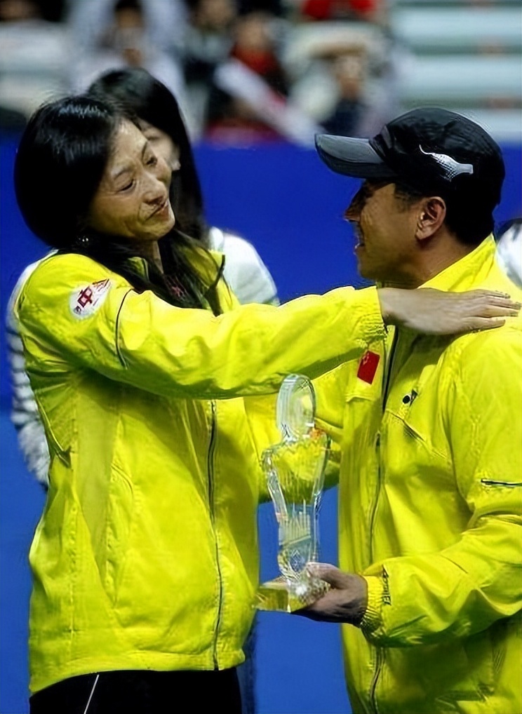 李玲蔚和安冬是妯娌吗,羽坛美女李玲蔚是哪里人