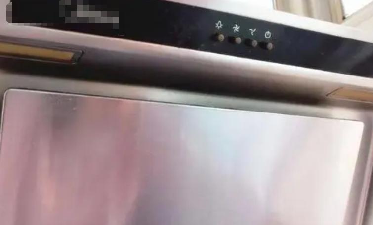 一根胡萝卜清理油烟机油污妙招,不管油烟机多脏只需一根胡萝卜