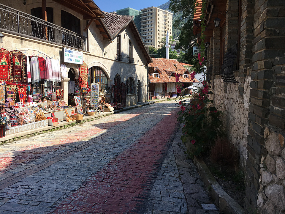 探秘阿尔巴尼亚,走进欧洲最穷国家阿尔巴尼亚