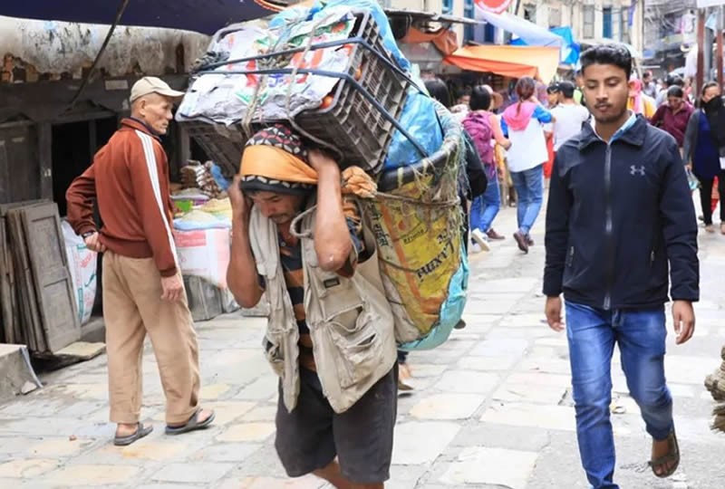 尼泊尔真实婚姻制度,尼泊尔娶三姐妹当老婆的人