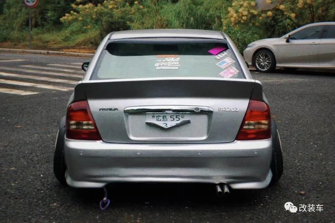 马自达323玩漂移,马自达323狂飙