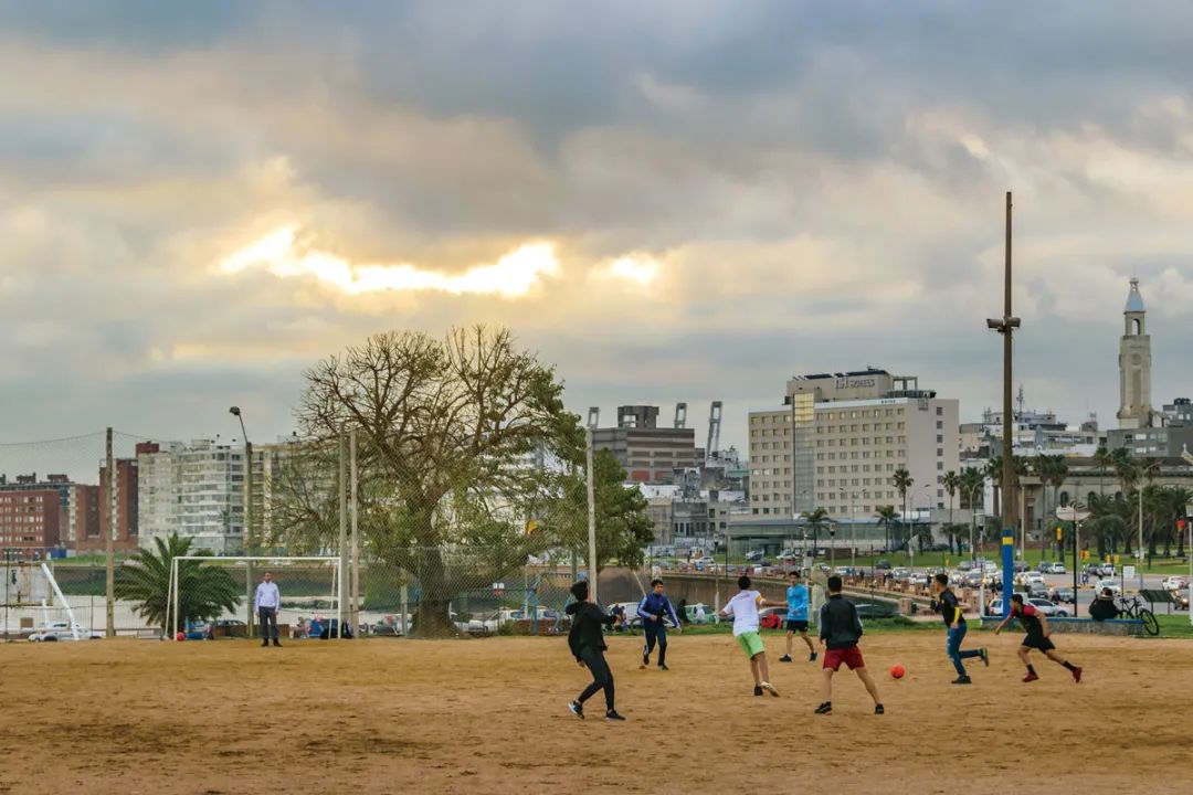 蒙得维的亚,蒙得维的亚vs佩纳罗尔