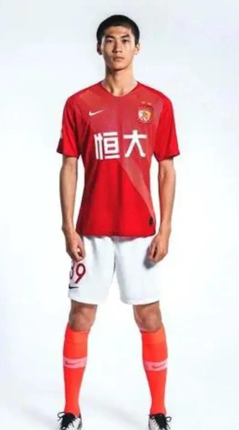 中超正能量——有情有义的泰山队和够义气的广州恒大“老”球员